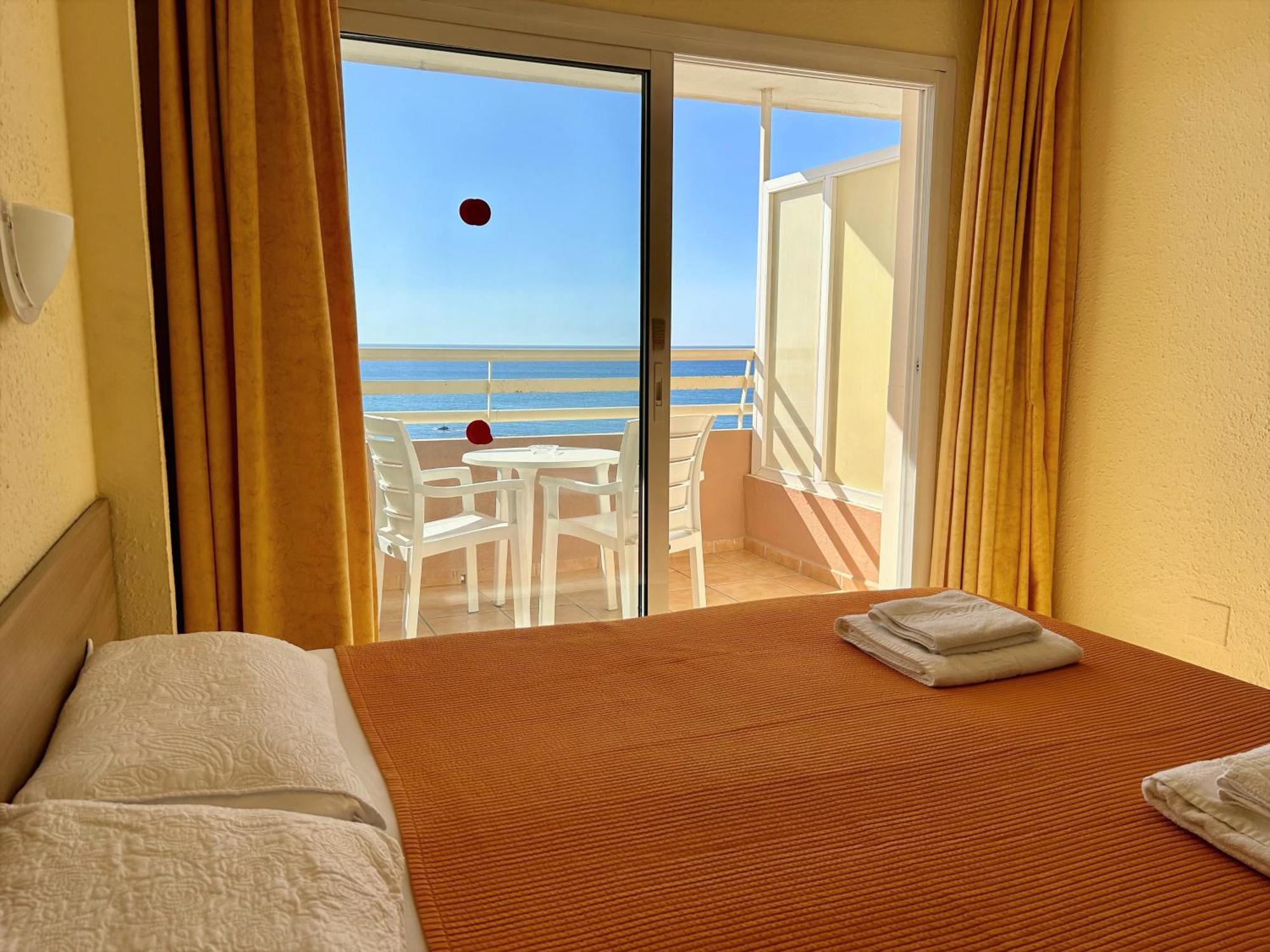 Stella Maris Estrella Del Mar Ecobeach Фуэнхирола Экстерьер фото